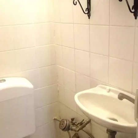 Mini Apartman A Varos Sziveben ! * Komárom