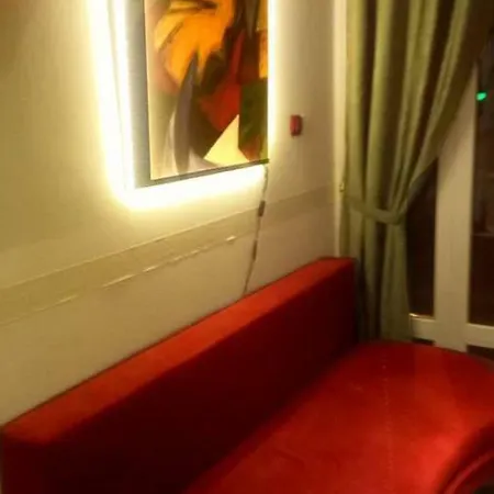 Mini Apartman A Varos Sziveben ! * Komárom